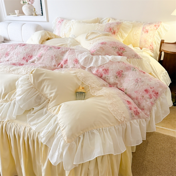 91家纺网 家纺一手货源 找家纺 富盛家纺 2026新款水洗亲肤棉蕾丝刺绣四件套-爱丽丝 爱丽丝—黄