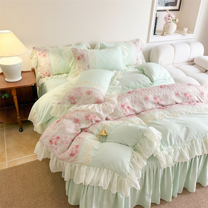 91家纺网 家纺一手货源 找家纺 富盛家纺 2026新款水洗亲肤棉蕾丝刺绣四件套-爱丽丝 爱丽丝—绿