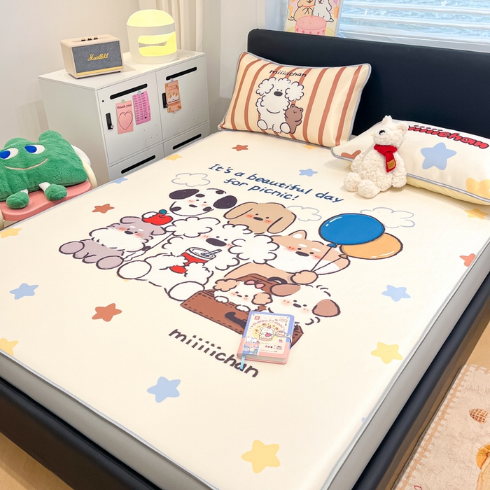 91家纺网 家纺一手货源 找家纺 暮思家居 2026新款正版授权miiiiichan大版数码印花可机洗1200D冰丝席子凉席 心愿小狗