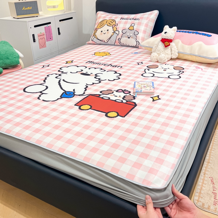 91家纺网 家纺一手货源 找家纺 暮思家居 2026新款正版授权miiiiichan大版数码印花可机洗1200D冰丝席子凉席 狗狗乐园