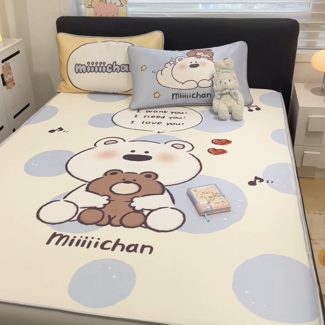 91家纺网 家纺一手货源 找家纺 暮思家居 2026新款正版授权miiiiichan大版数码印花可机洗1200D冰丝席子凉席 波点熊