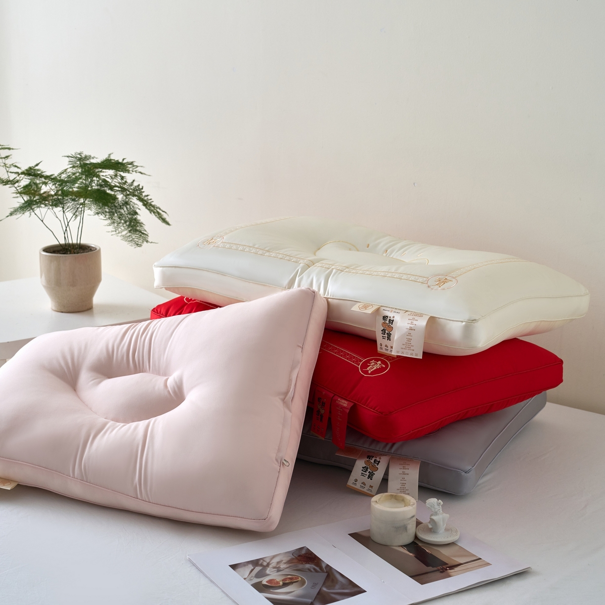 91家纺网 家纺一手货源 找家纺 糖果枕芯 2026新款枕芯高端枕头招财进宝功能枕护颈枕头枕芯 组合图（仅供展示不可下单）