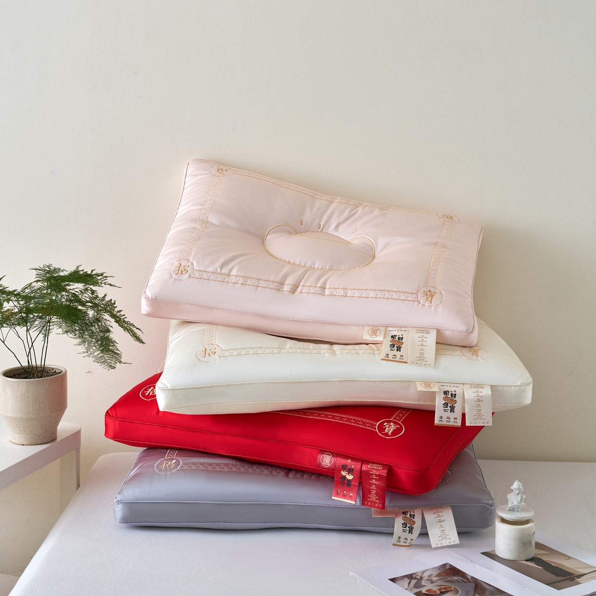 91家纺网 家纺一手货源 找家纺 糖果枕芯 2026新款枕芯高端枕头招财进宝功能枕护颈枕头枕芯 招财进宝-红色