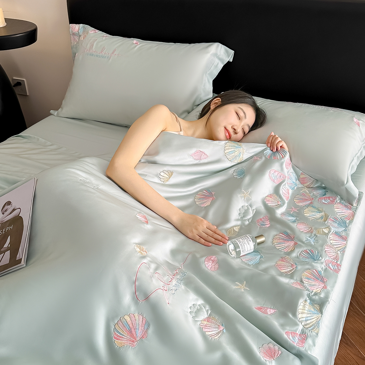 91家纺网 家纺一手货源 找家纺 置顶家纺 2026新款水洗天丝夏被四件套-海洋之星 海洋之星-繁星蓝