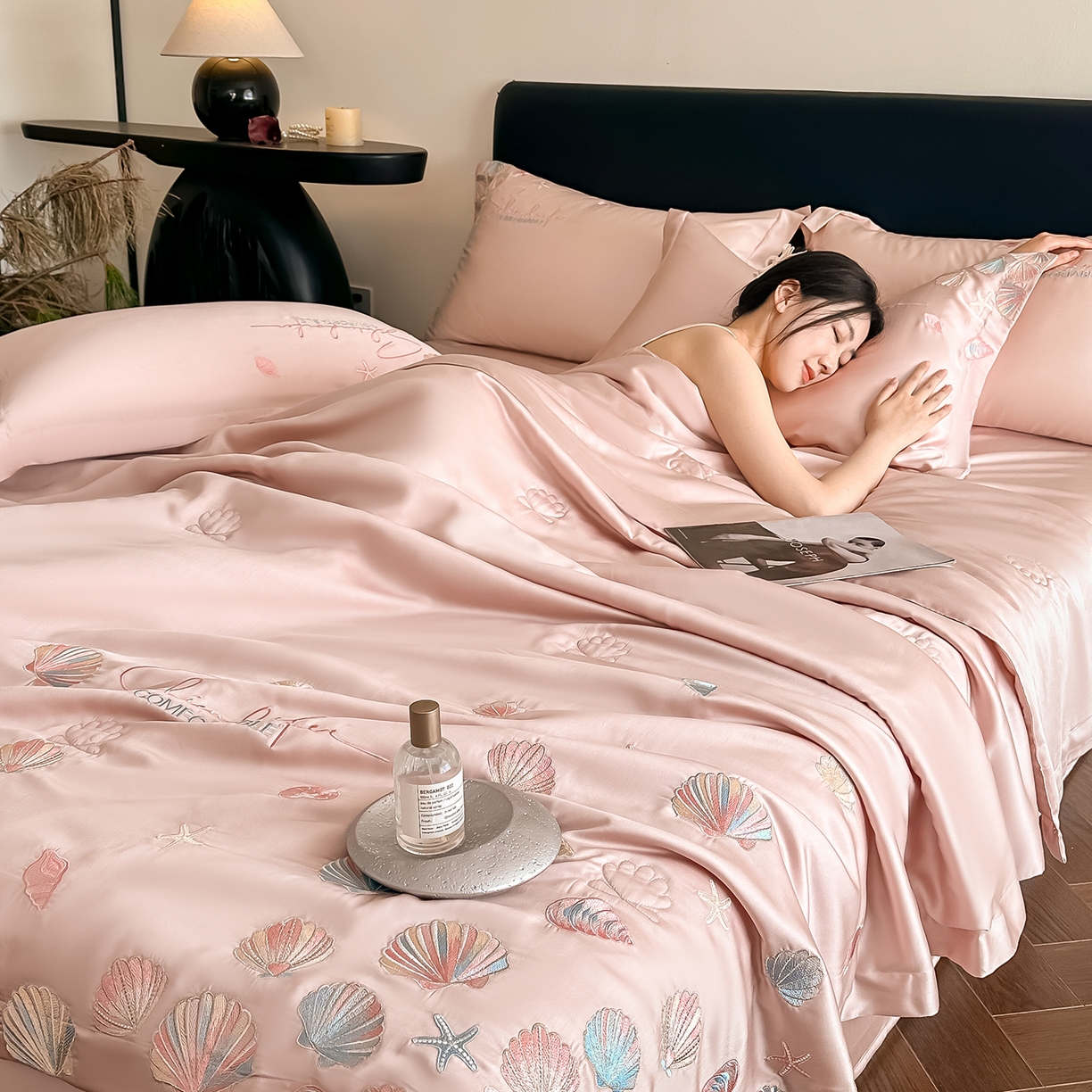 91家纺网 家纺一手货源 找家纺 置顶家纺 2026新款水洗天丝夏被四件套-海洋之星 海洋之星-浅豆紫