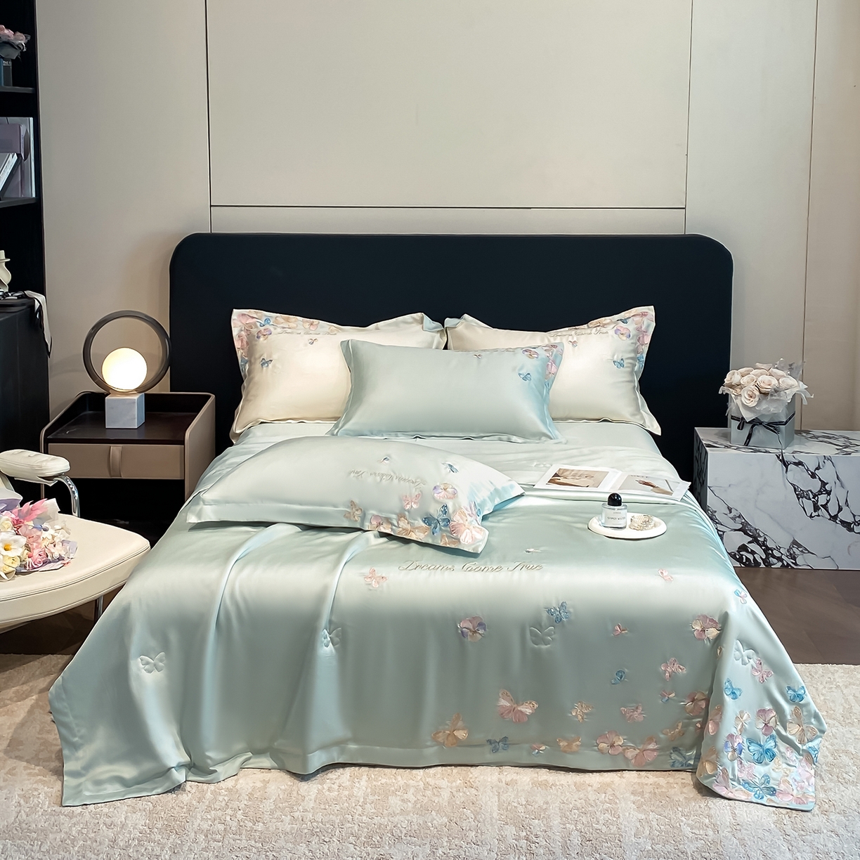 91家纺网 家纺一手货源 找家纺 置顶家纺 2026新款水洗天丝夏被四件套-花不尽 花不尽-繁星蓝