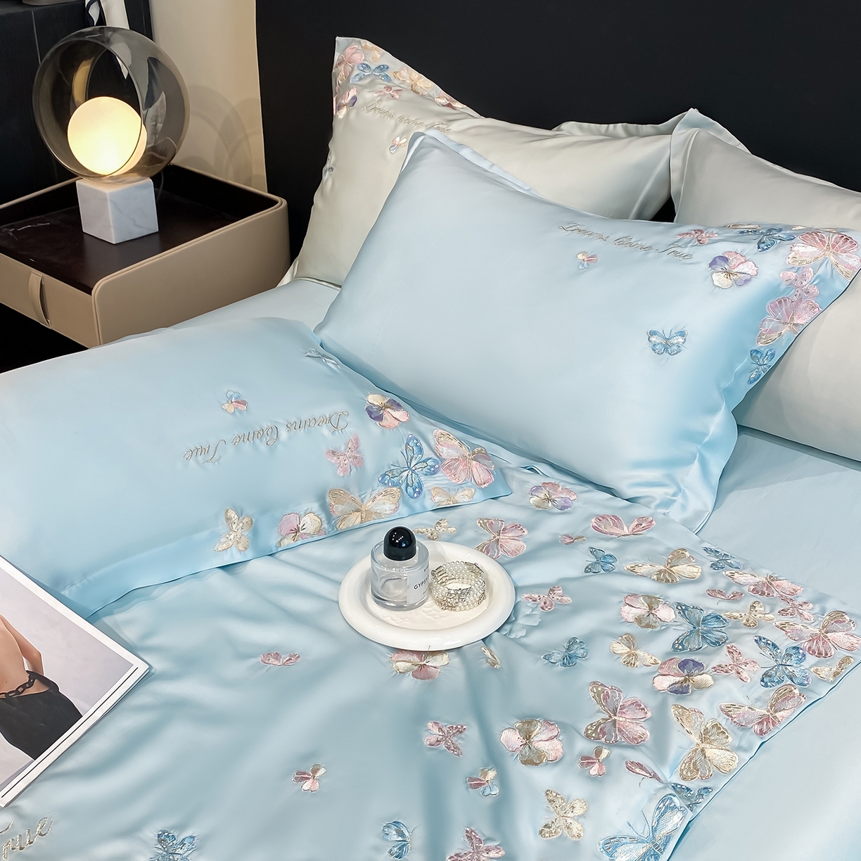 91家纺网 家纺一手货源 找家纺 置顶家纺 2026新款水洗天丝夏被四件套-花不尽 花不尽-天蓝