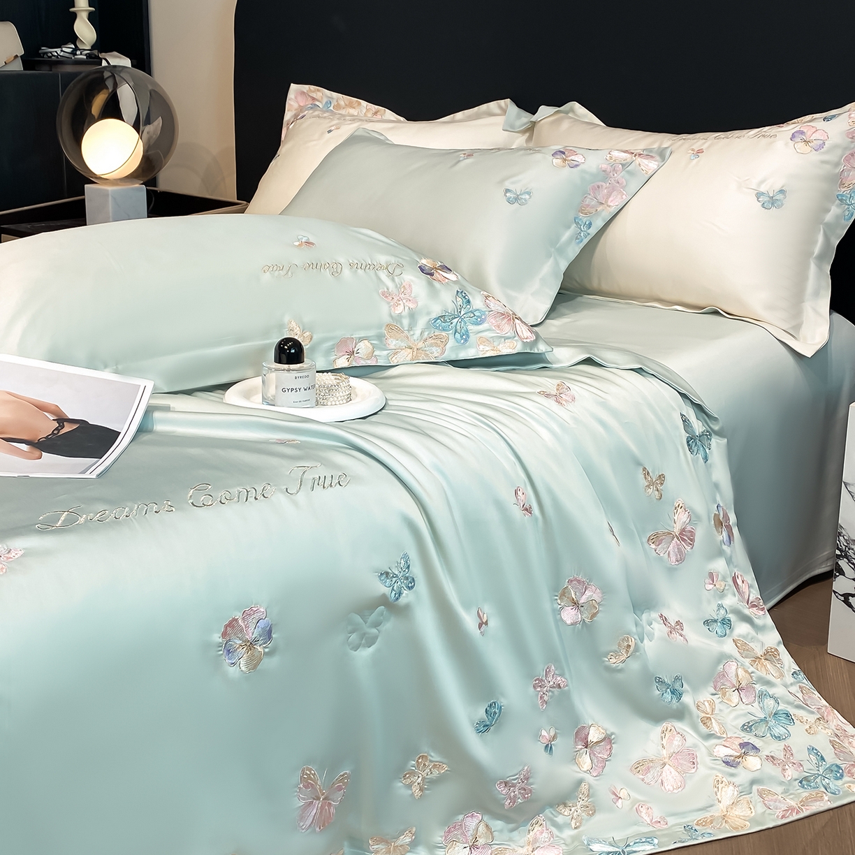 91家纺网 家纺一手货源 找家纺 置顶家纺 2026新款水洗天丝夏被四件套-花不尽 花不尽-繁星蓝