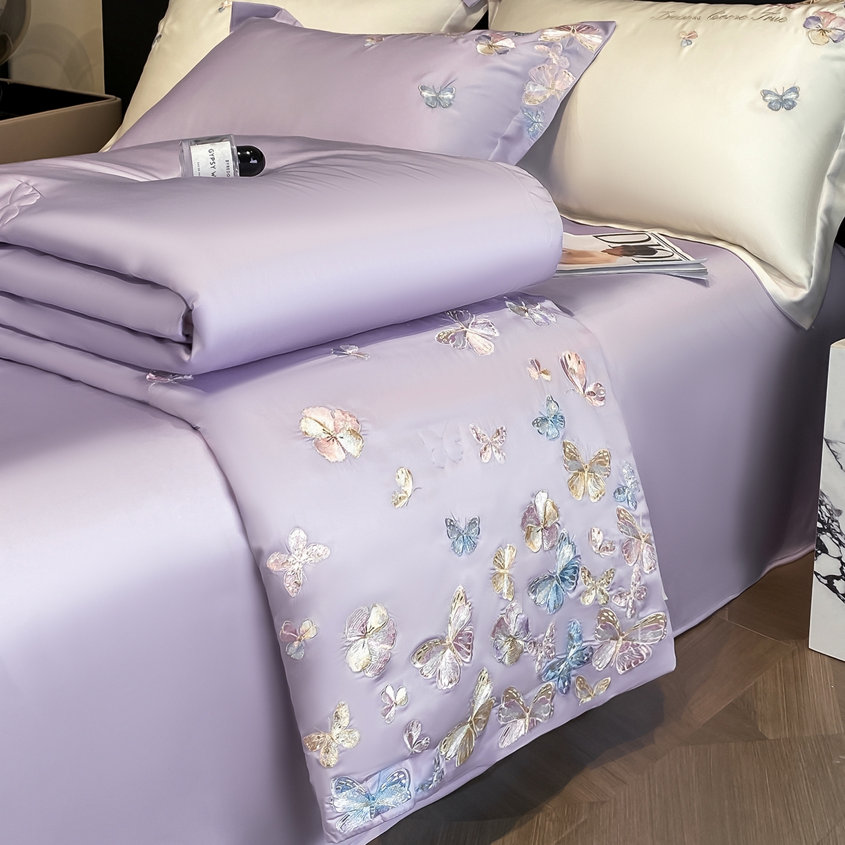 91家纺网 家纺一手货源 找家纺 置顶家纺 2026新款水洗天丝夏被四件套-花不尽 花不尽-香芋紫