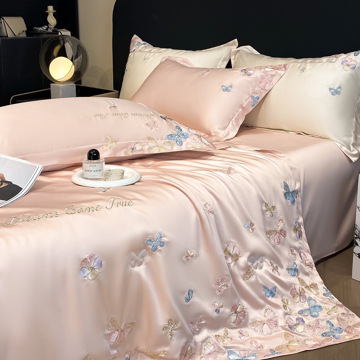 91家纺网 家纺一手货源 找家纺 置顶家纺 2026新款水洗天丝夏被四件套-花不尽 花不尽-粉