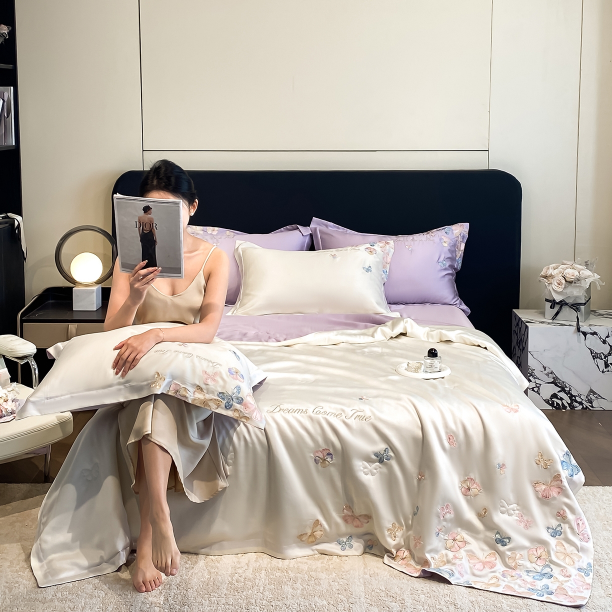 91家纺网 家纺一手货源 找家纺 置顶家纺 2026新款水洗天丝夏被四件套-花不尽 花不尽-白+香芋紫