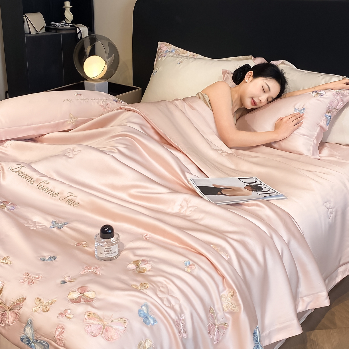 91家纺网 家纺一手货源 找家纺 置顶家纺 2026新款水洗天丝夏被四件套-花不尽 花不尽-粉