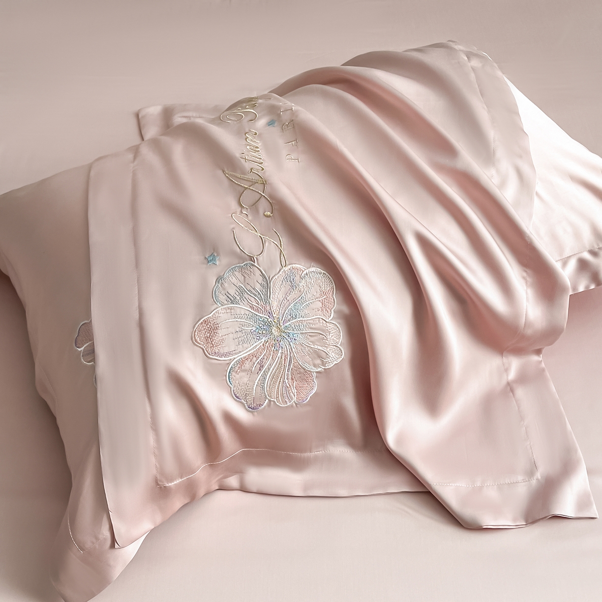 91家纺网 家纺一手货源 找家纺 置顶家纺 2026新款水洗天丝夏被四件套-花汐子 花汐子-浅豆沙