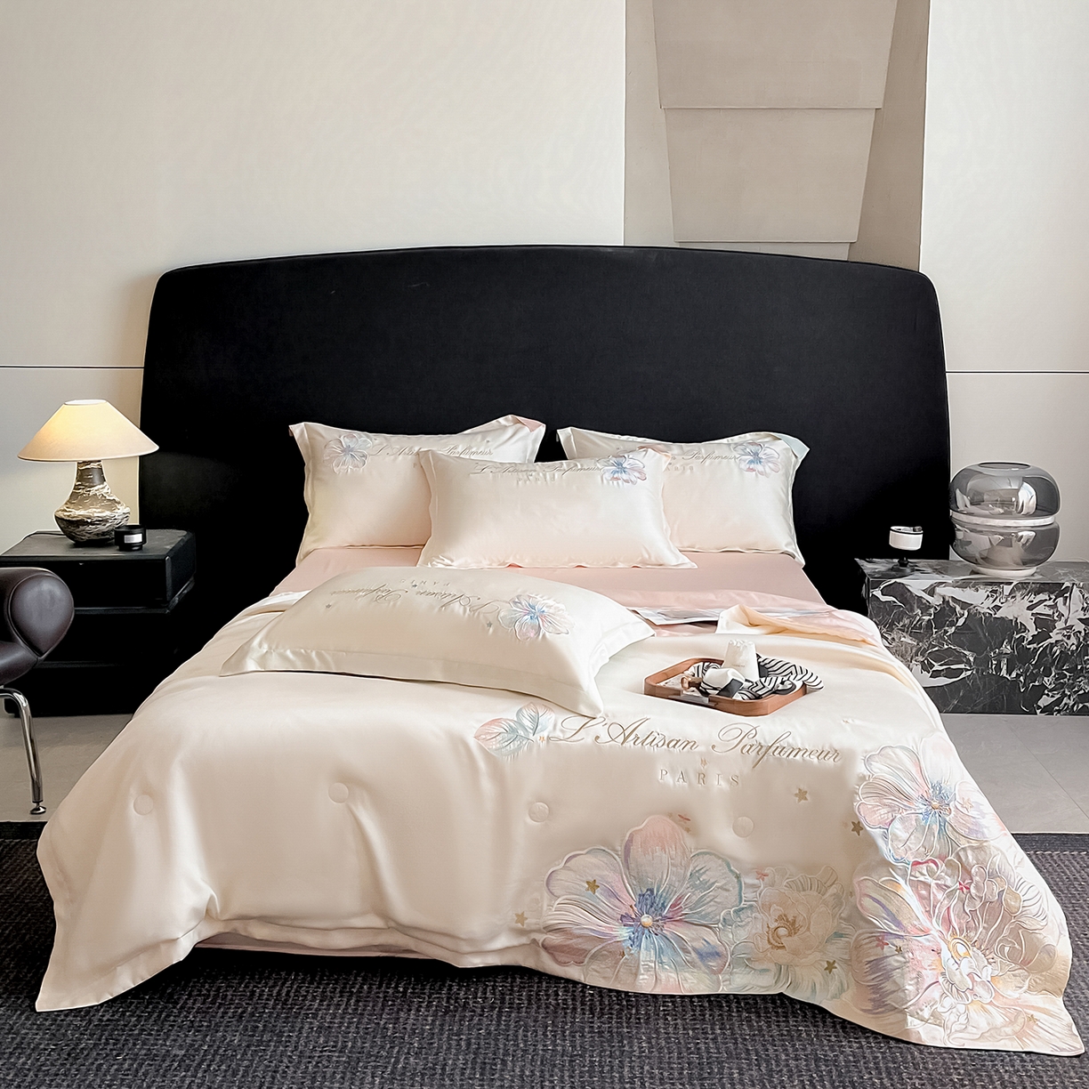 91家纺网 家纺一手货源 找家纺 置顶家纺 2026新款水洗天丝夏被四件套-花汐子 花汐子-白+粉