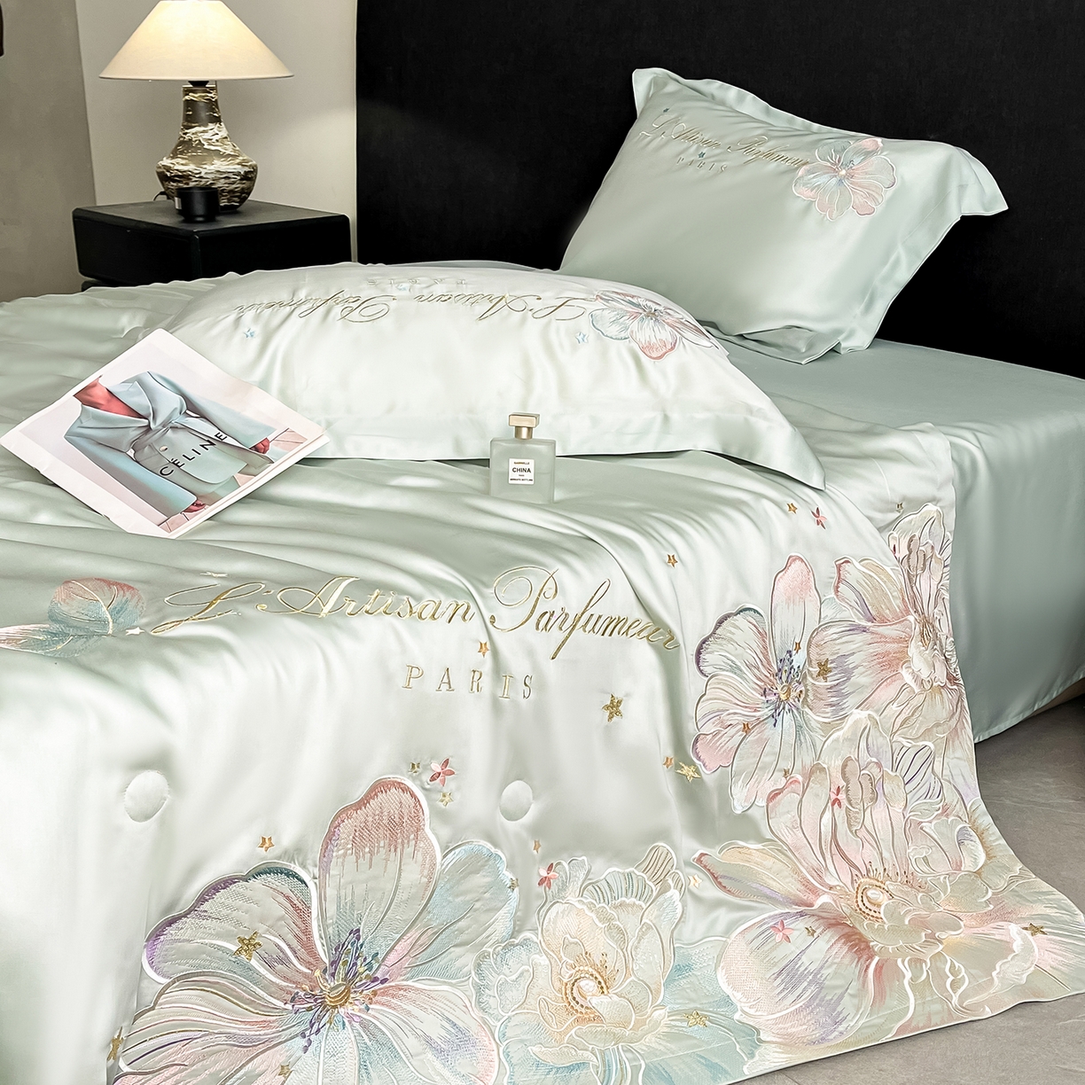 91家纺网 家纺一手货源 找家纺 置顶家纺 2026新款水洗天丝夏被四件套-花汐子 花汐子-繁星蓝