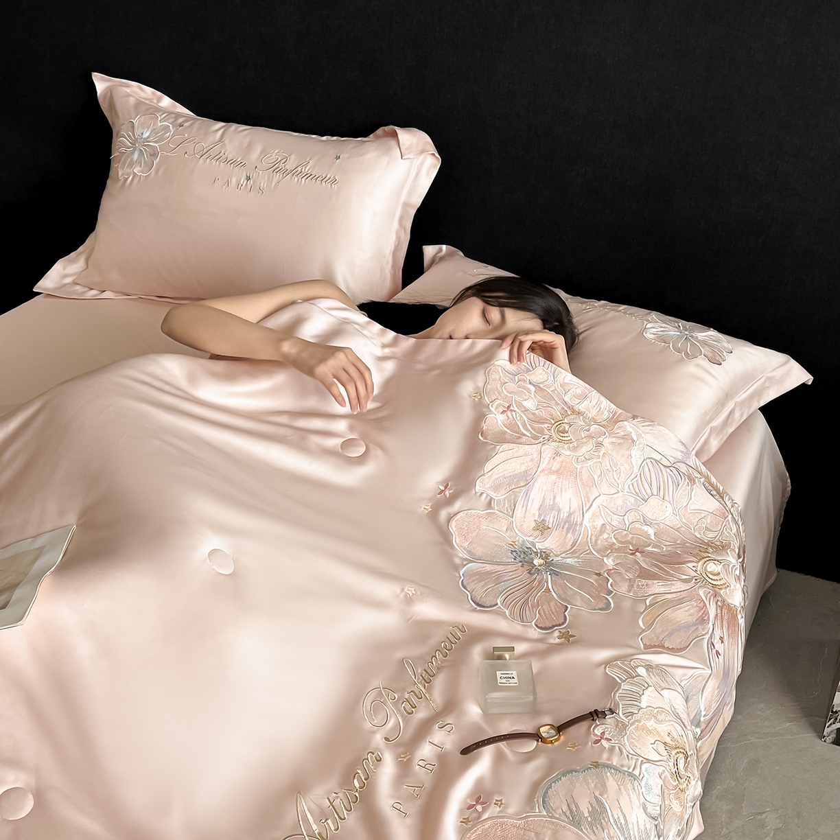 91家纺网 家纺一手货源 找家纺 置顶家纺 2026新款水洗天丝夏被四件套-花汐子 花汐子-粉