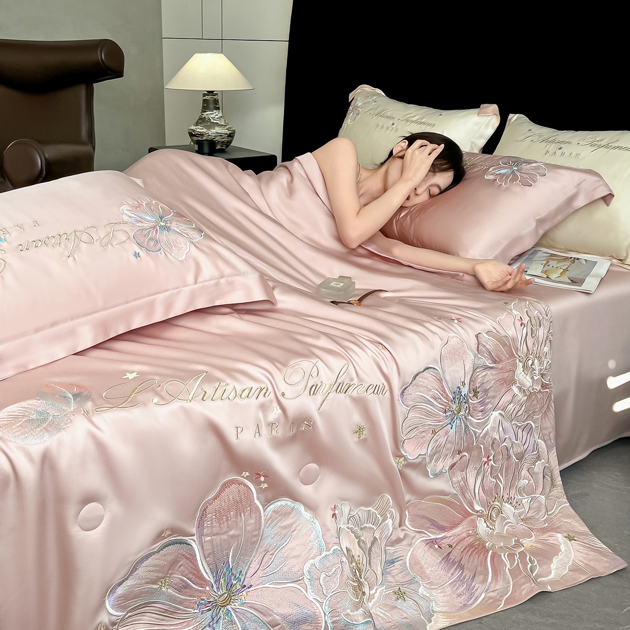 91家纺网 家纺一手货源 找家纺 置顶家纺 2026新款水洗天丝夏被四件套-花汐子 花汐子-浅豆沙