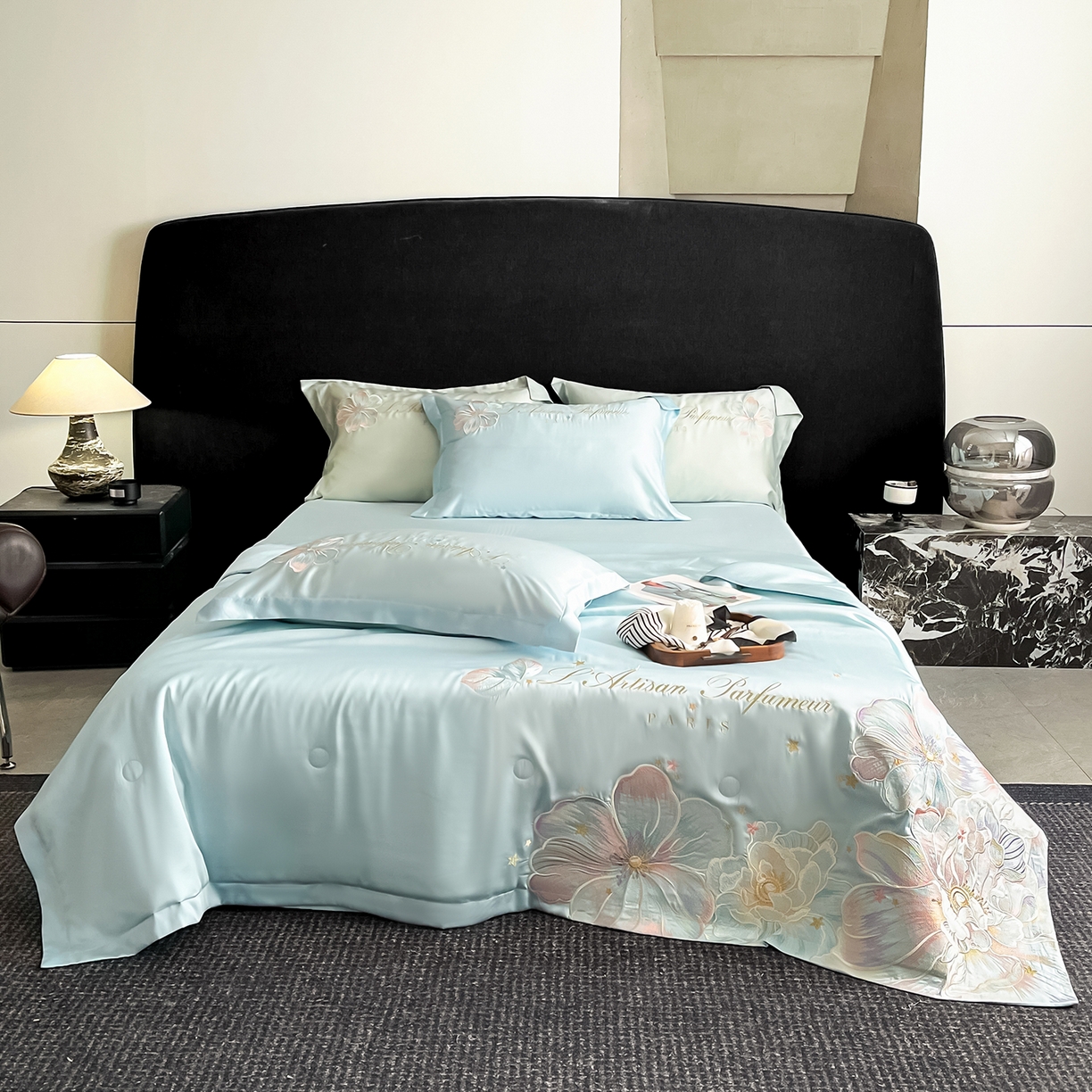 91家纺网 家纺一手货源 找家纺 置顶家纺 2026新款水洗天丝夏被四件套-花汐子 花汐子-浅蓝