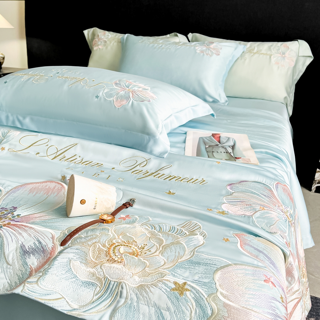 91家纺网 家纺一手货源 找家纺 置顶家纺 2026新款水洗天丝夏被四件套-花汐子 花汐子-浅蓝