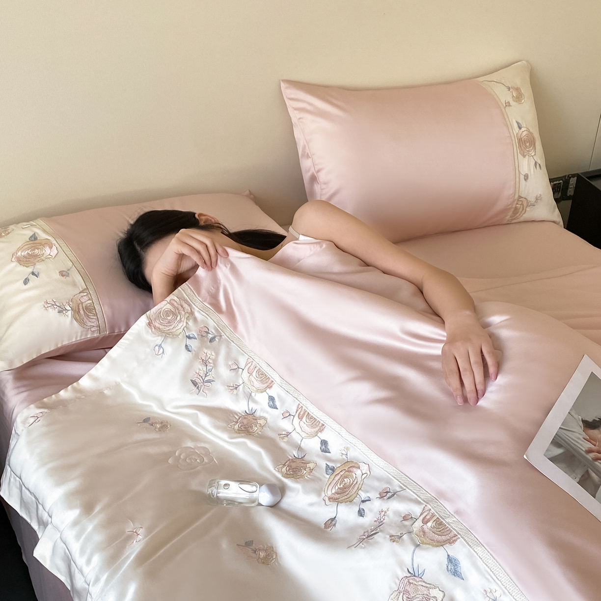 91家纺网 家纺一手货源 找家纺 置顶家纺 2026新款水洗天丝夏被四件套-夏日甜甜 夏日甜甜-粉色