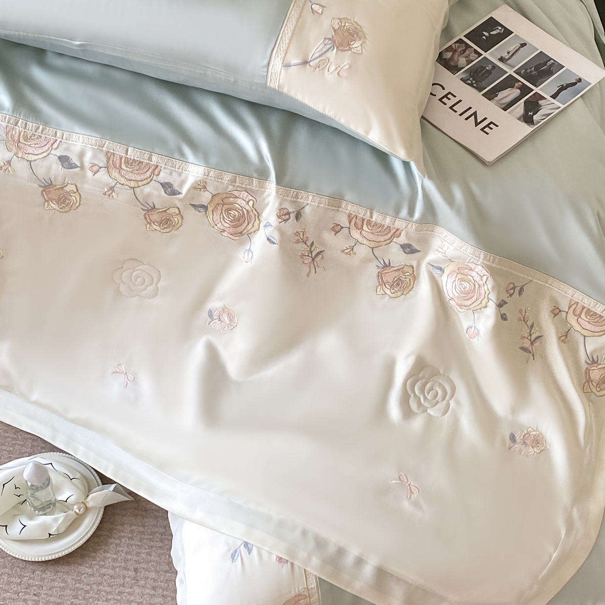 91家纺网 家纺一手货源 找家纺 置顶家纺 2026新款水洗天丝夏被四件套-夏日甜甜 夏日甜甜-浅蓝