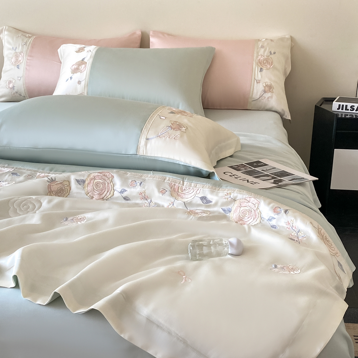 91家纺网 家纺一手货源 找家纺 置顶家纺 2026新款水洗天丝夏被四件套-夏日甜甜 夏日甜甜-浅蓝