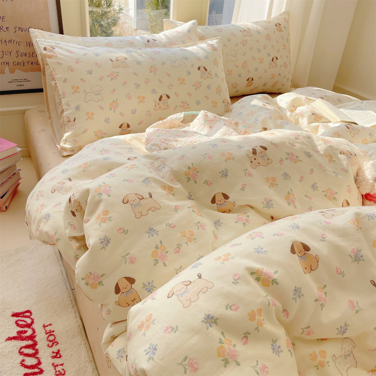 91家纺网 家纺一手货源 找家纺 盛秋家纺 2026新款卡通款A类水洗棉印花四件套 田园萌狗+花朵咖