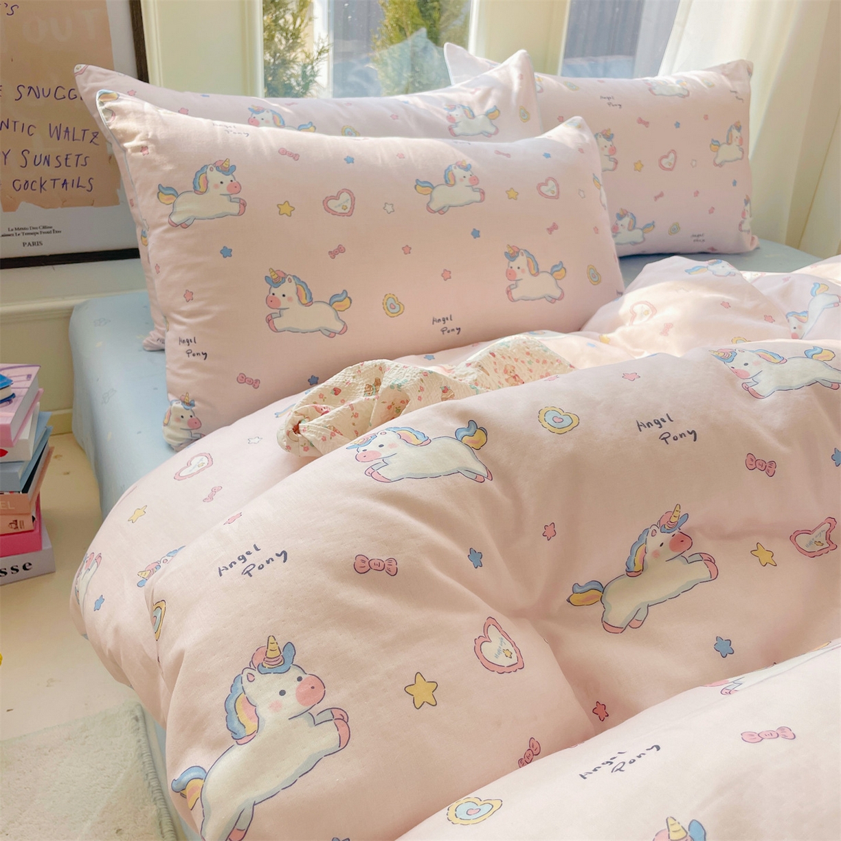 91家纺网 家纺一手货源 找家纺 盛秋家纺 2026新款卡通款A类水洗棉印花单被套被套单件 天使小马粉+花朵蓝