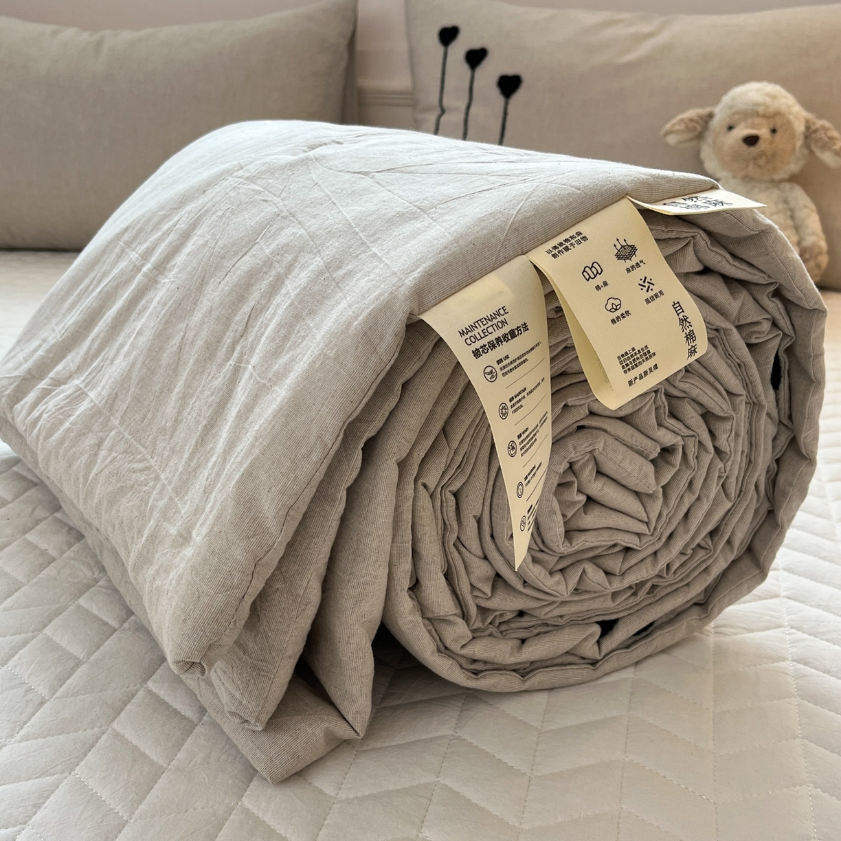 91家纺网 家纺一手货源 找家纺 （总）一加一 2026春夏新款全棉纯棉色织水洗棉麻毛巾绣大豆夏被-心心相依