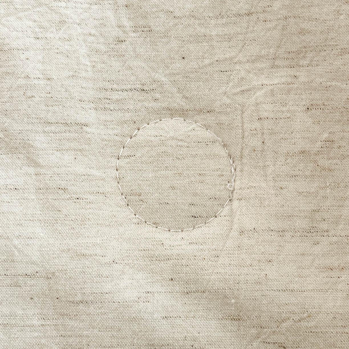 91家纺网 家纺一手货源 找家纺 一加一 2026春夏新款全棉纯棉色织水洗棉麻毛巾绣大豆夏被-心心相依 棉麻音符-奶白