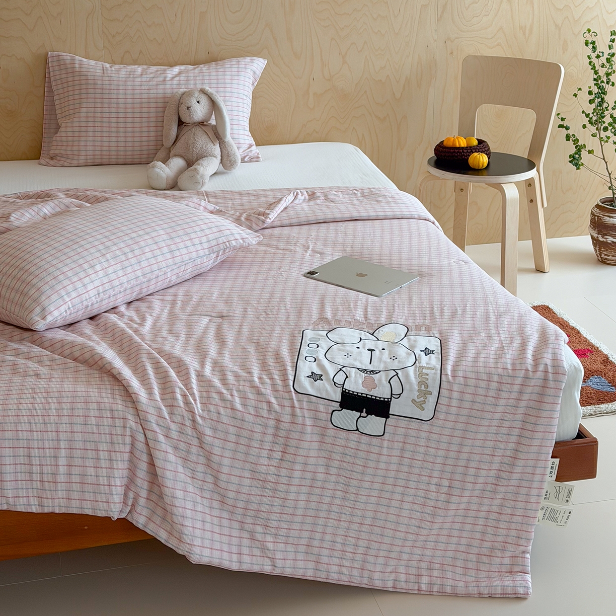 91家纺网 家纺一手货源 找家纺 一加一 2026新款全棉纯棉双层纱贴布绣大豆夏被夏凉被空调被-格格乐园 粉格小兔