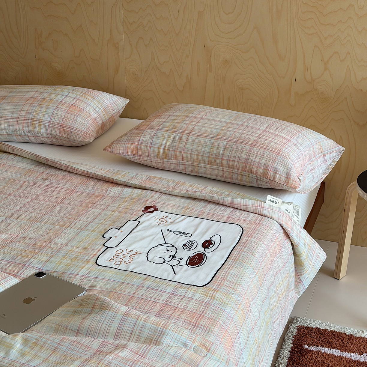 91家纺网 家纺一手货源 找家纺 一加一 2026新款全棉纯棉双层纱贴布绣大豆夏被夏凉被空调被-格格乐园 粉彩早餐熊