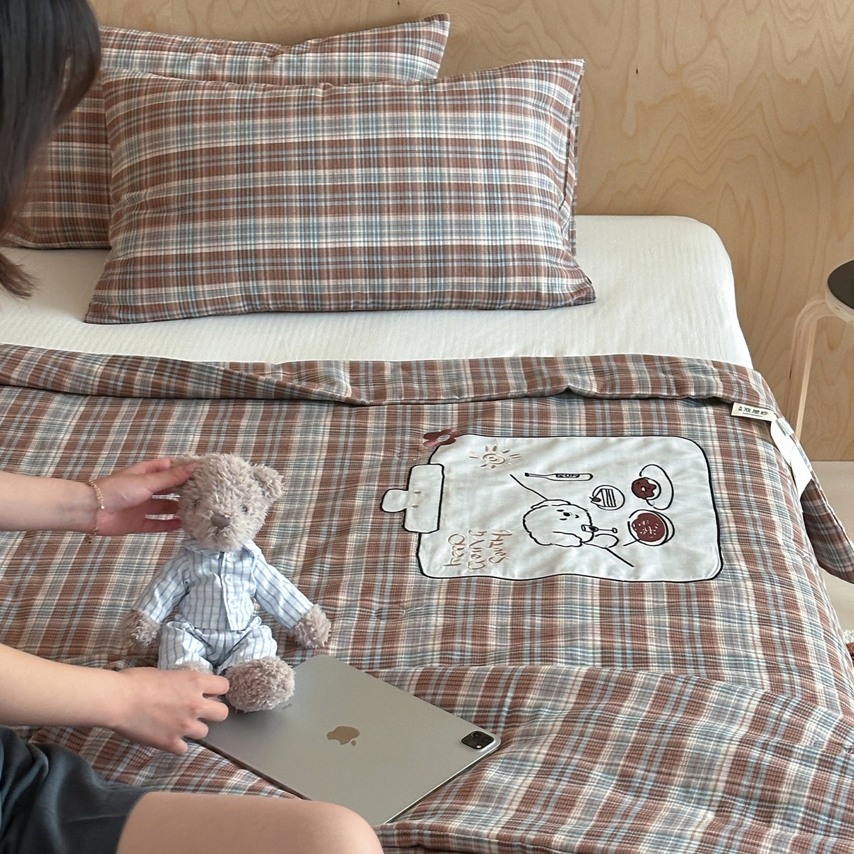 91家纺网 家纺一手货源 找家纺 一加一 2026新款全棉纯棉双层纱贴布绣大豆夏被夏凉被空调被-格格乐园 松饼小熊