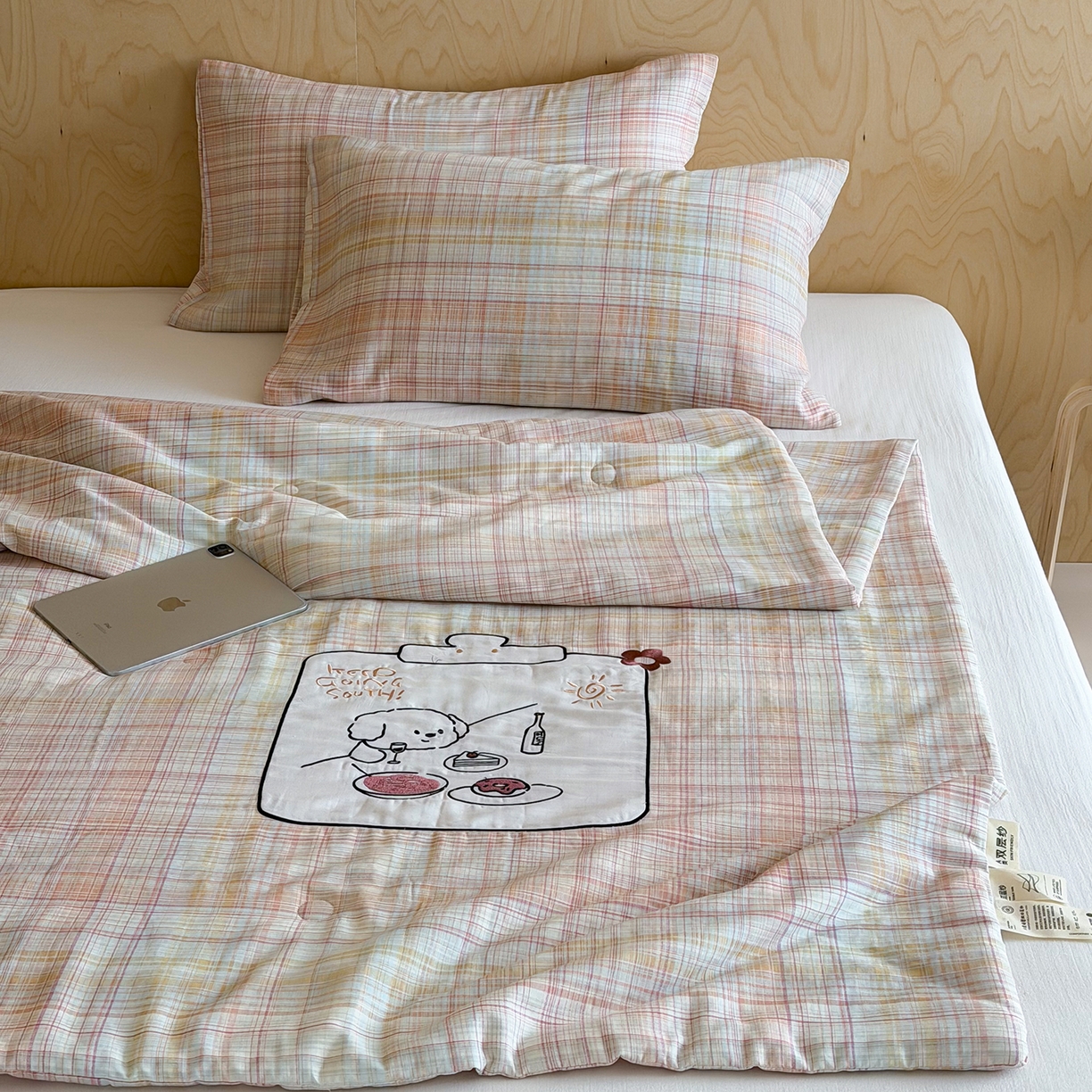 91家纺网 家纺一手货源 找家纺 一加一 2026新款全棉纯棉双层纱贴布绣大豆夏被夏凉被空调被-格格乐园 粉彩早餐熊