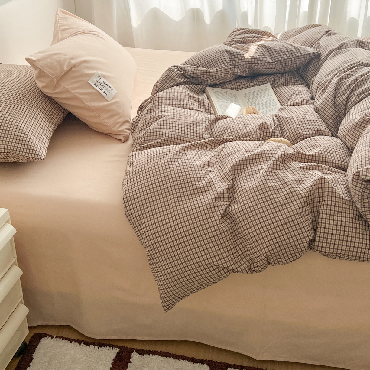 91家纺网 家纺一手货源 找家纺 早晨家纺 2026新款INS博主风A类全棉纯棉色织水洗棉格子四件套 向往-咖格