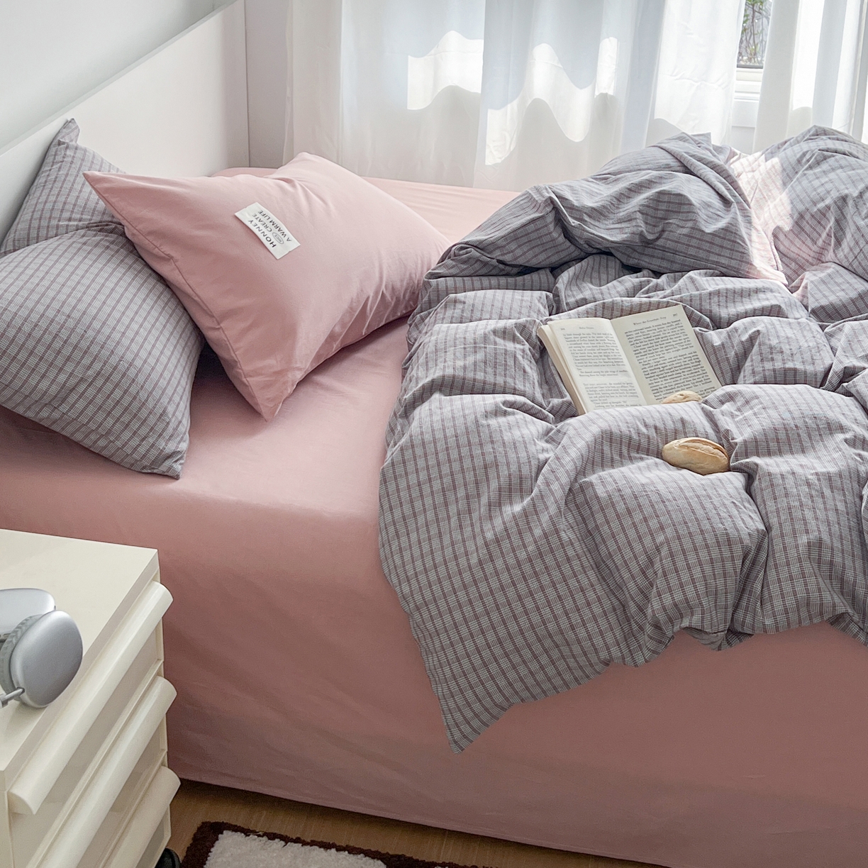 91家纺网 家纺一手货源 找家纺 早晨家纺 2026新款INS博主风A类全棉纯棉色织水洗棉格子四件套 初夏-灰格