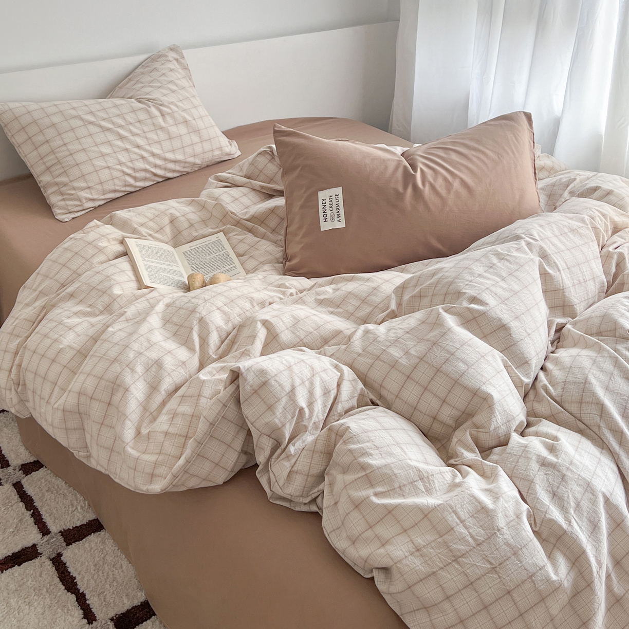 91家纺网 家纺一手货源 找家纺 早晨家纺 2026新款INS博主风A类全棉纯棉色织水洗棉格子四件套 追觅-浅格