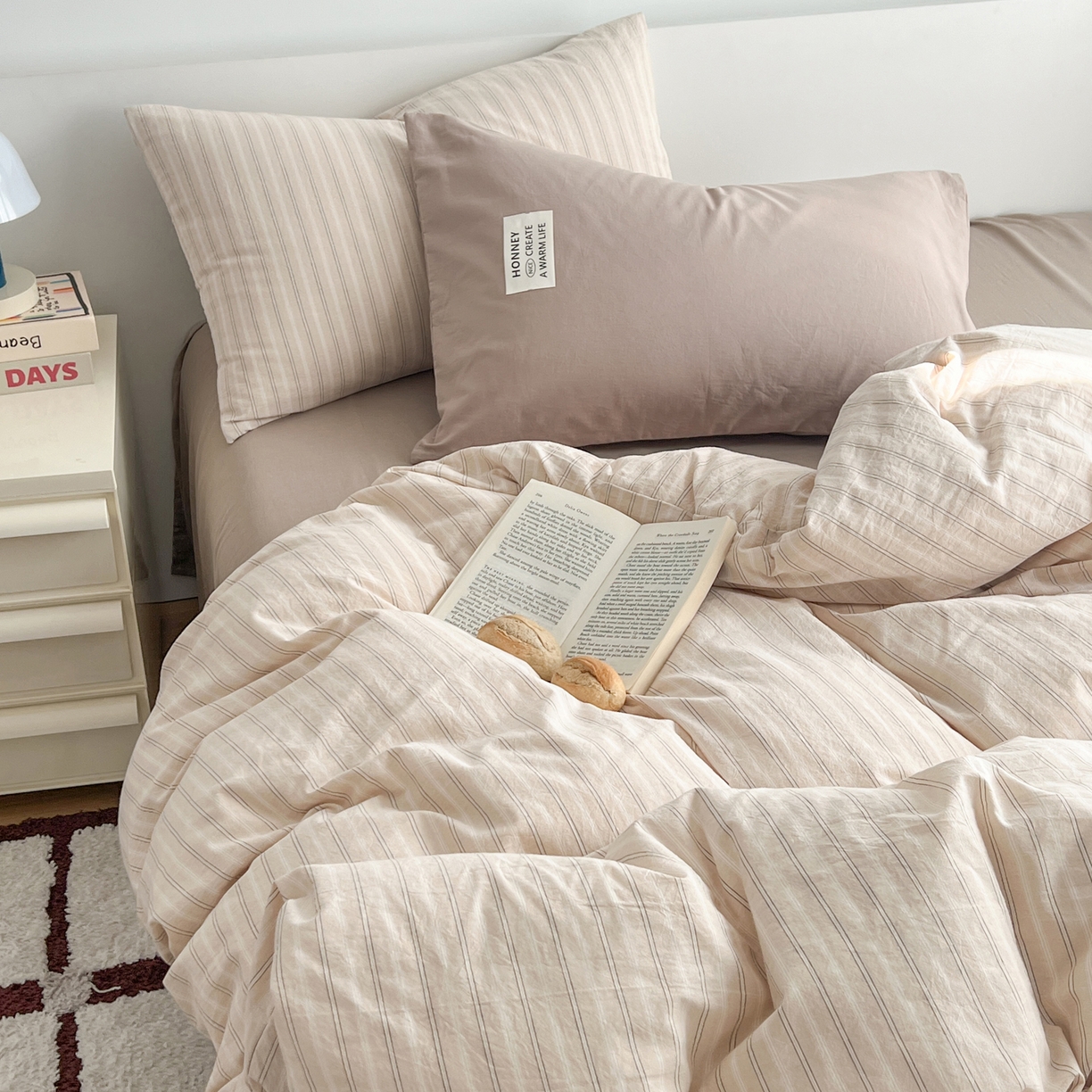 91家纺网 家纺一手货源 找家纺 早晨家纺 2026新款INS博主风A类全棉纯棉色织水洗棉格子四件套 印章-条纹