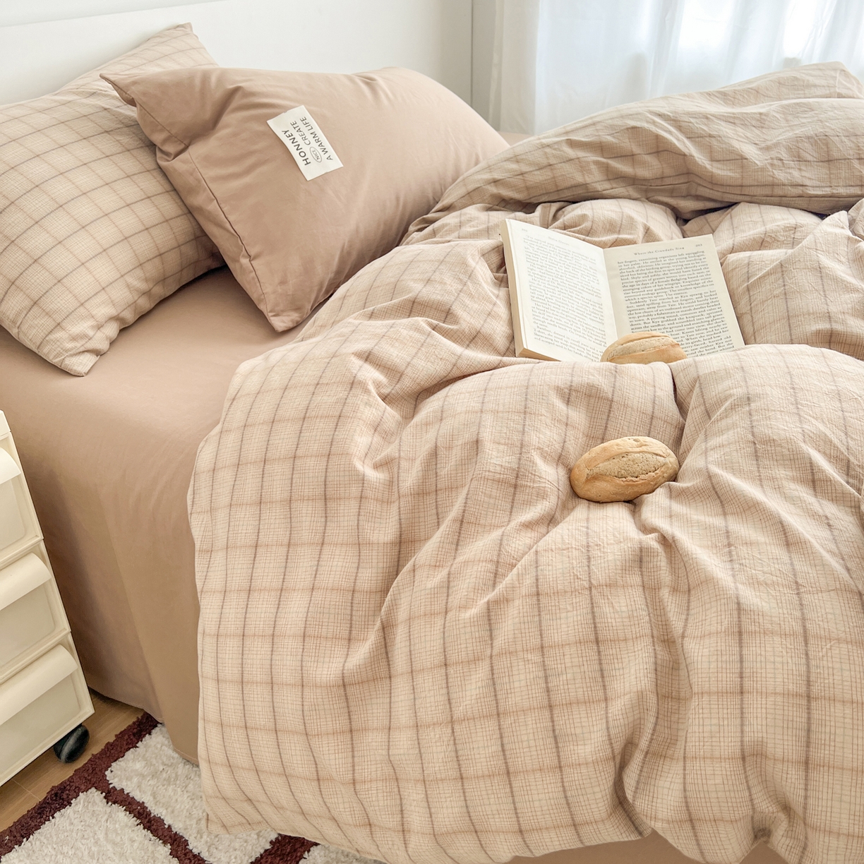 91家纺网 家纺一手货源 找家纺 早晨家纺 2026新款INS博主风A类全棉纯棉色织水洗棉格子四件套 追觅-咖格