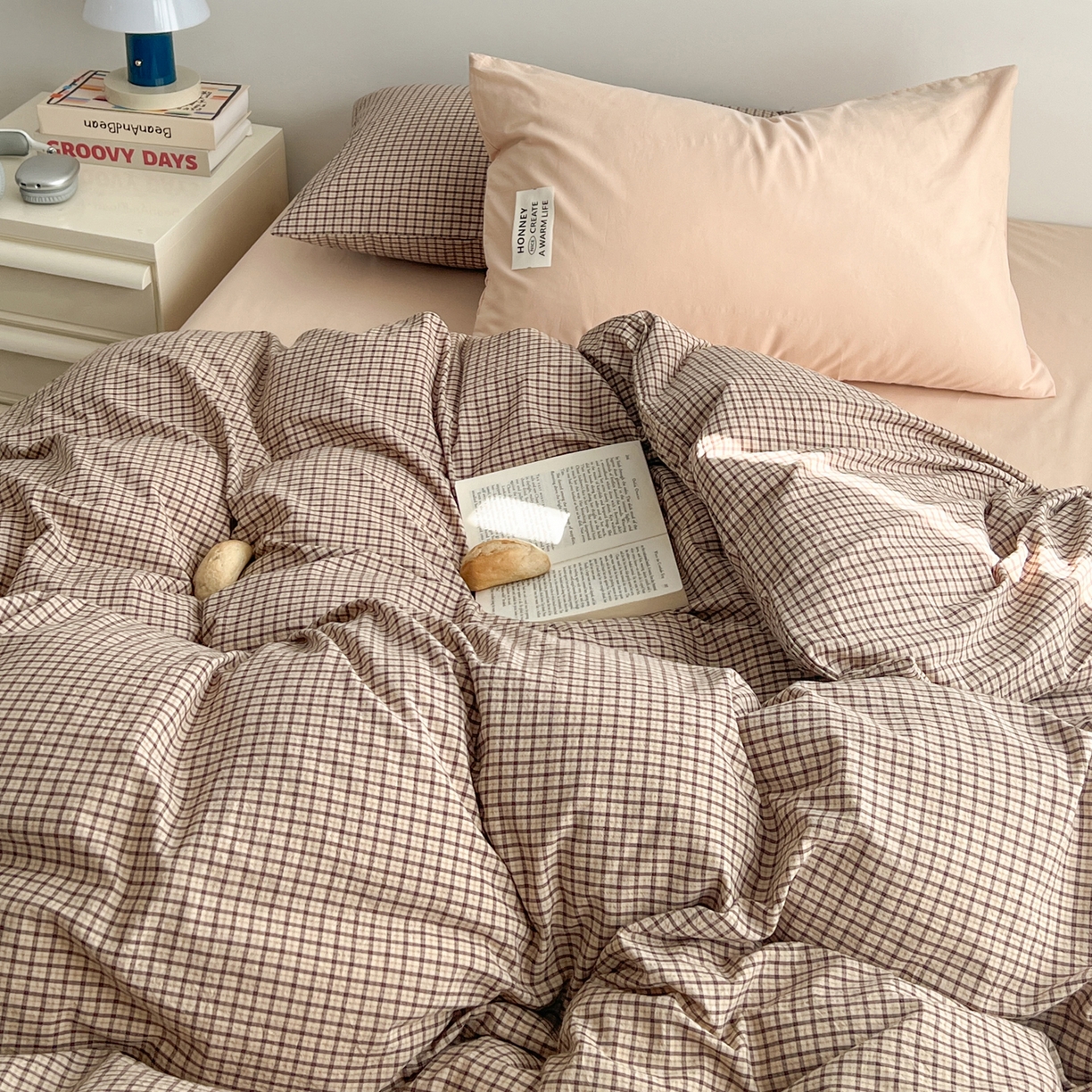 91家纺网 家纺一手货源 找家纺 早晨家纺 2026新款INS博主风A类全棉纯棉色织水洗棉格子四件套 向往-咖格