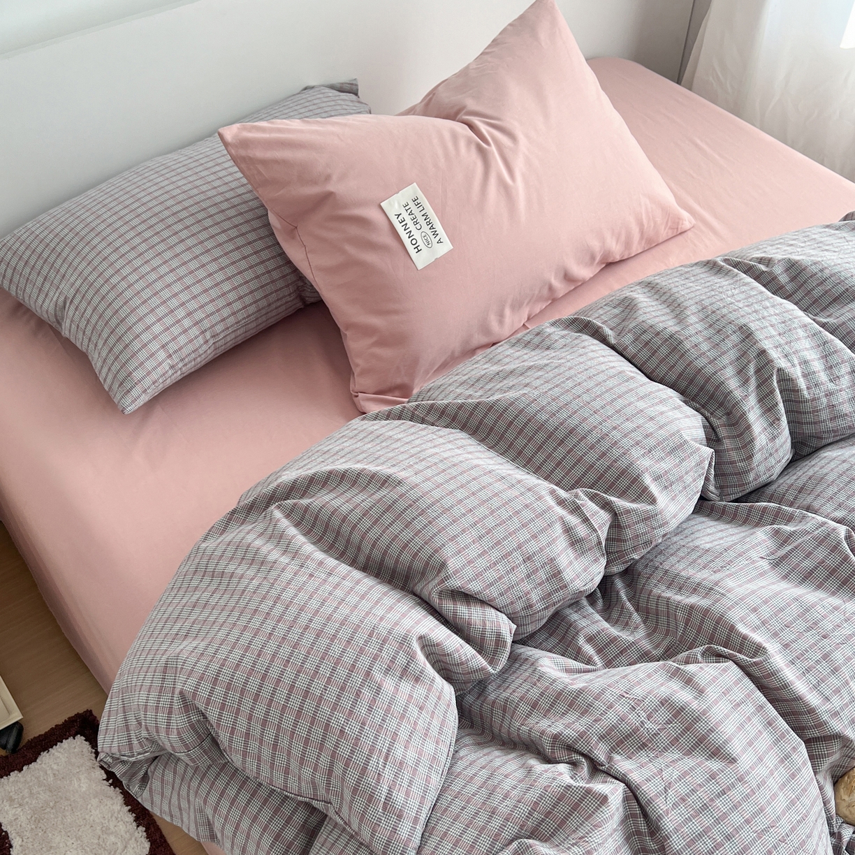 91家纺网 家纺一手货源 找家纺 早晨家纺 2026新款INS博主风A类全棉纯棉色织水洗棉格子四件套 初夏-灰格