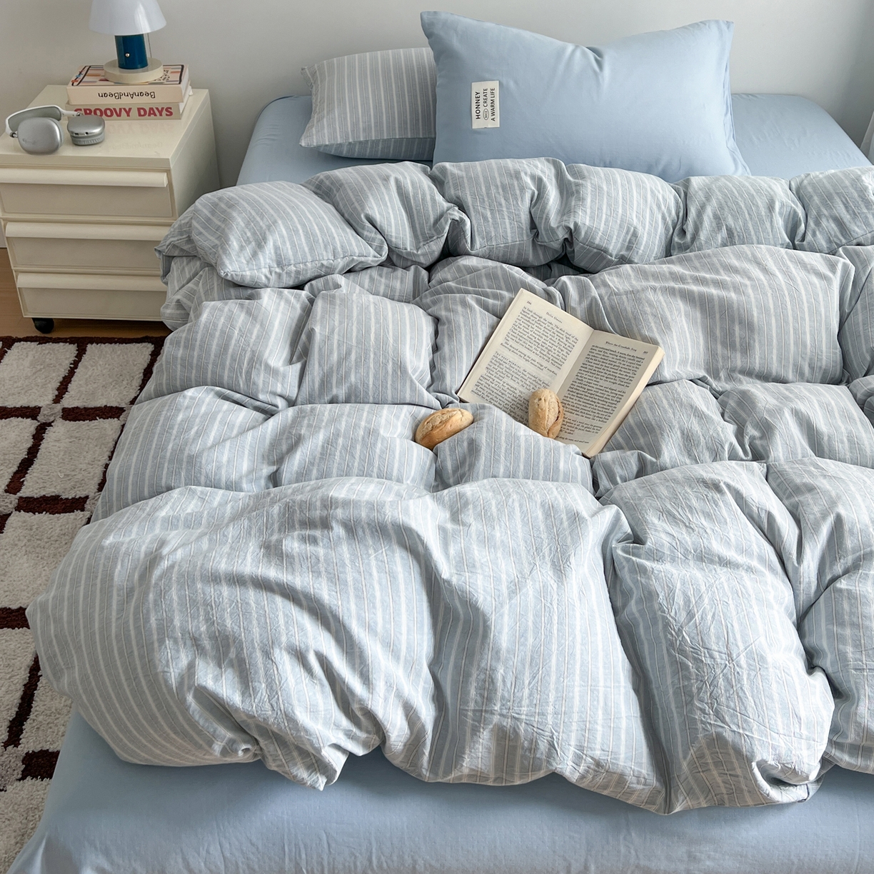 91家纺网 家纺一手货源 找家纺 早晨家纺 2026新款INS博主风A类全棉纯棉色织水洗棉格子四件套 知夏-蓝条纹