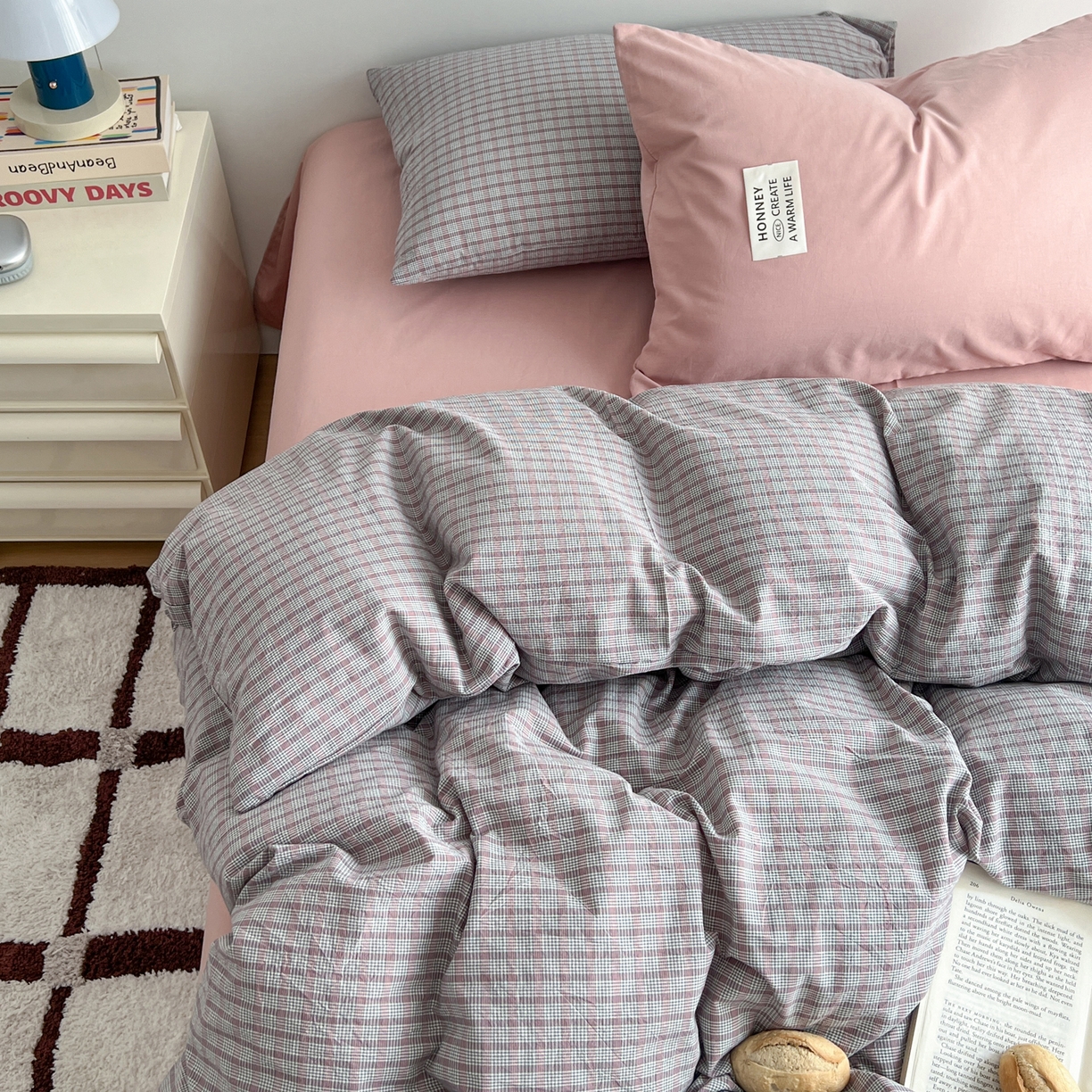 91家纺网 家纺一手货源 找家纺 早晨家纺 2026新款INS博主风A类全棉纯棉色织水洗棉格子四件套 初夏-灰格