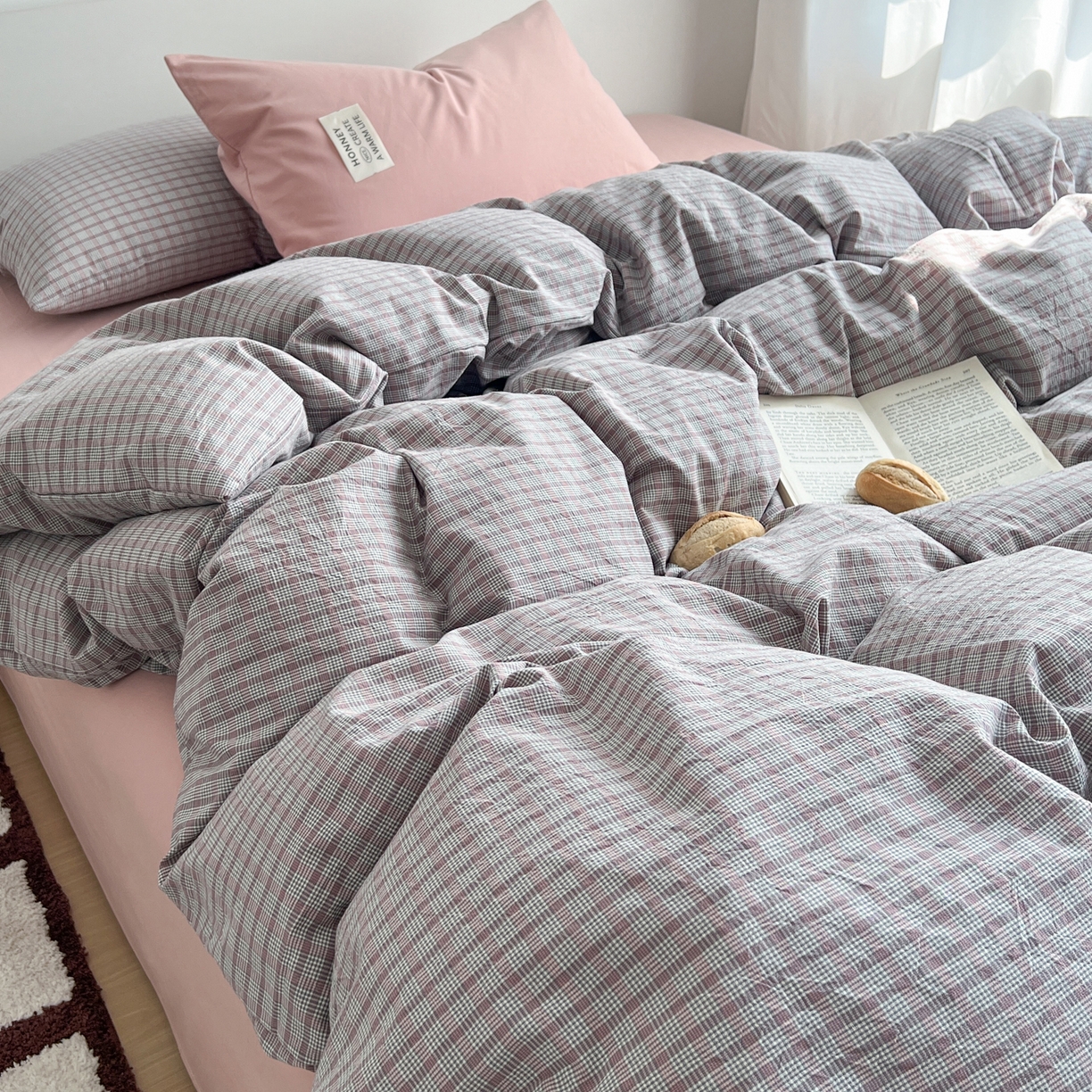 91家纺网 家纺一手货源 找家纺 早晨家纺 2026新款INS博主风A类全棉纯棉色织水洗棉格子四件套 初夏-灰格