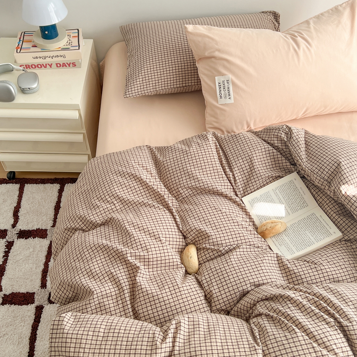 91家纺网 家纺一手货源 找家纺 早晨家纺 2026新款INS博主风A类全棉纯棉色织水洗棉格子四件套 向往-咖格