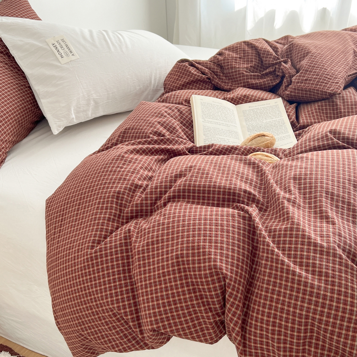 91家纺网 家纺一手货源 找家纺 早晨家纺 2026新款INS博主风A类全棉纯棉色织水洗棉格子四件套 向往-红格