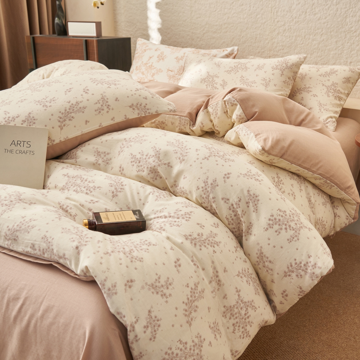 91家纺网 家纺一手货源 找家纺 早晨家纺 2026新款全棉双层纱四件套水洗棉法式复古纯棉床上用品 蓝铃花语