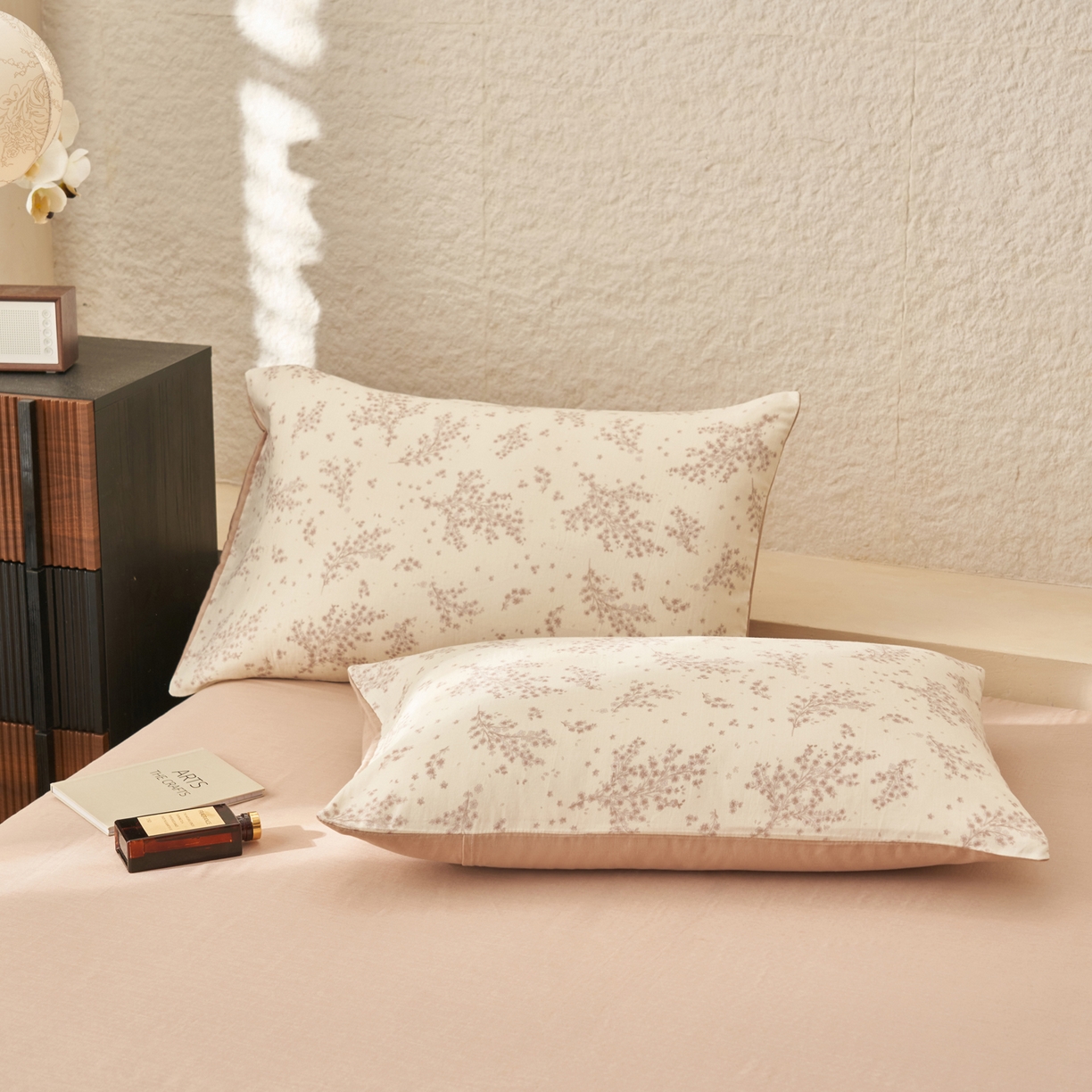 91家纺网 家纺一手货源 找家纺 早晨家纺 2026新款全棉双层纱四件套水洗棉法式复古纯棉床上用品 蓝铃花语