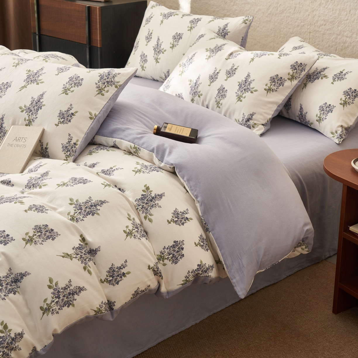 91家纺网 家纺一手货源 找家纺 早晨家纺 2026新款全棉双层纱四件套水洗棉法式复古纯棉床上用品 蓝花序