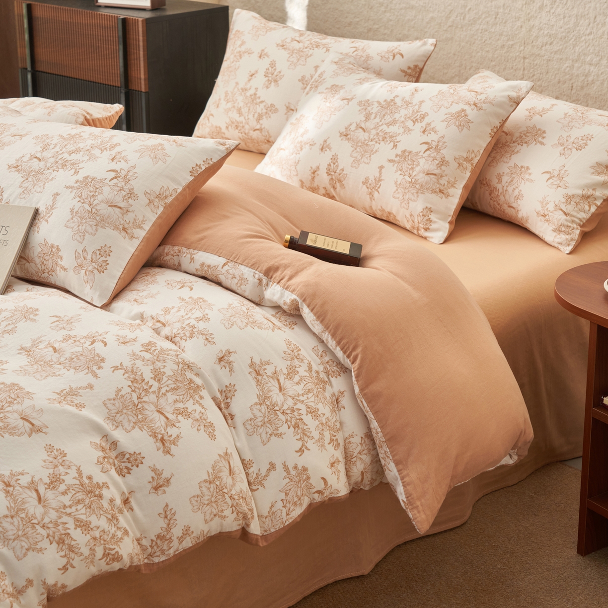 91家纺网 家纺一手货源 找家纺 早晨家纺 2026新款全棉双层纱四件套水洗棉法式复古纯棉床上用品 漫花叙